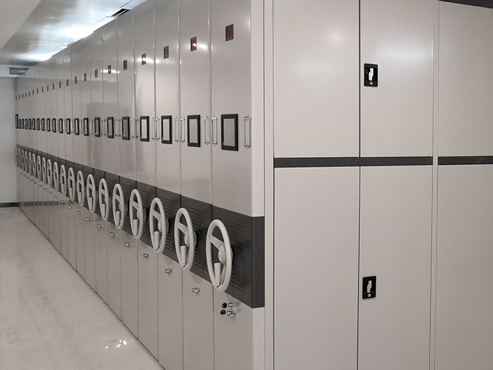 ����늄��ܼ��ܹ������c�������ܼ��ܵă�(y��u)�ݣ�